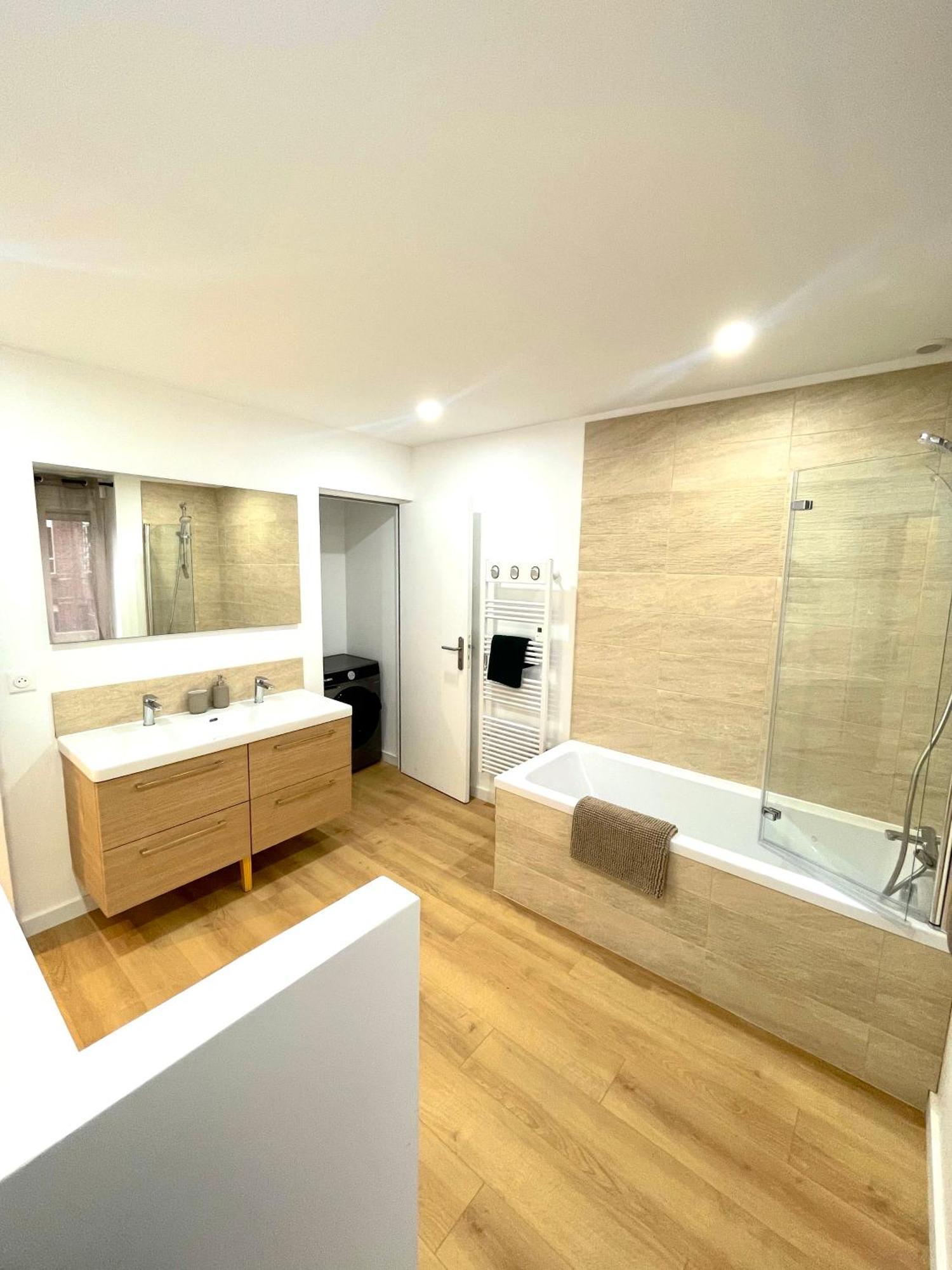 Maison Familiale 3 Chambres Avec Terrasse Mouvaux 外观 照片